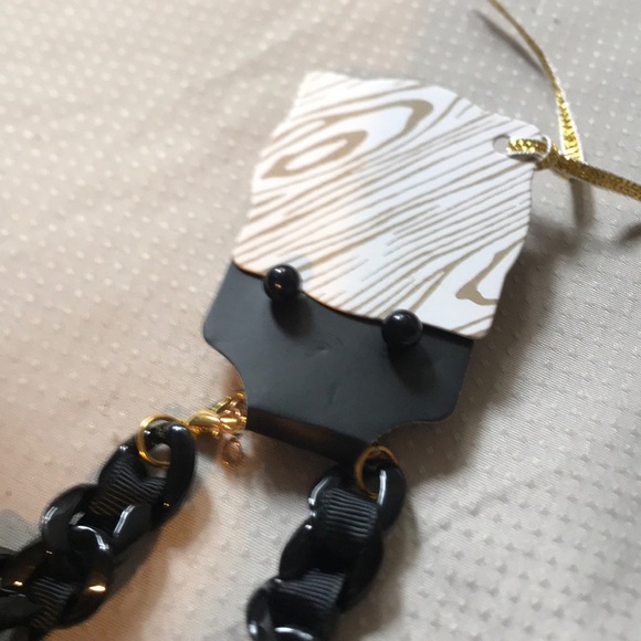 New - Picture 3 of 5